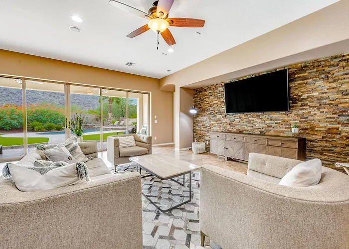 Oasis At South Mountain Holiday home *