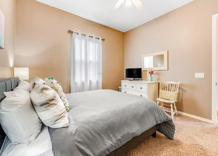 Holiday home Oasis At South Mountain