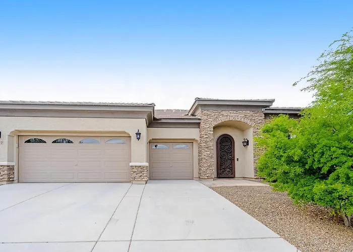 Oasis At South Mountain Holiday home
